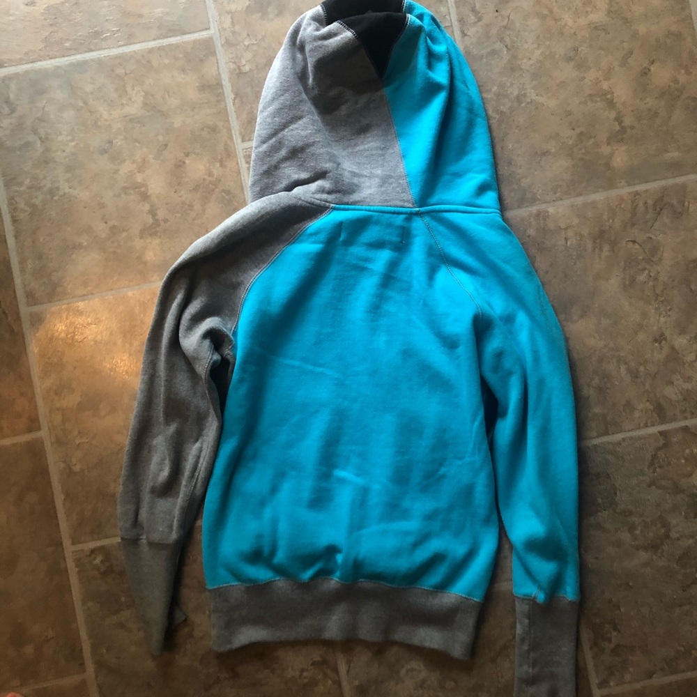 Women’s XS Fox hoodie - Picture 4 of 4